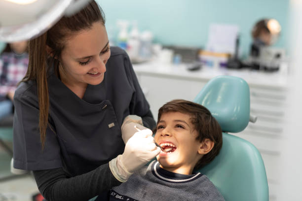 Best Dentist for Tooth Abscess  in Taft Mosswood, CA